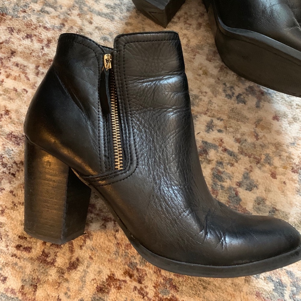 ALDO BLACK REAL LEATHER BOOTS 8 🔥 SO COMFORTABLE